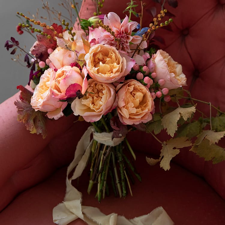 Edith roses gift bouquet