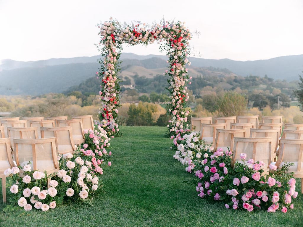 How Many Roses Do I Need? - David Austin Wedding and Event Roses