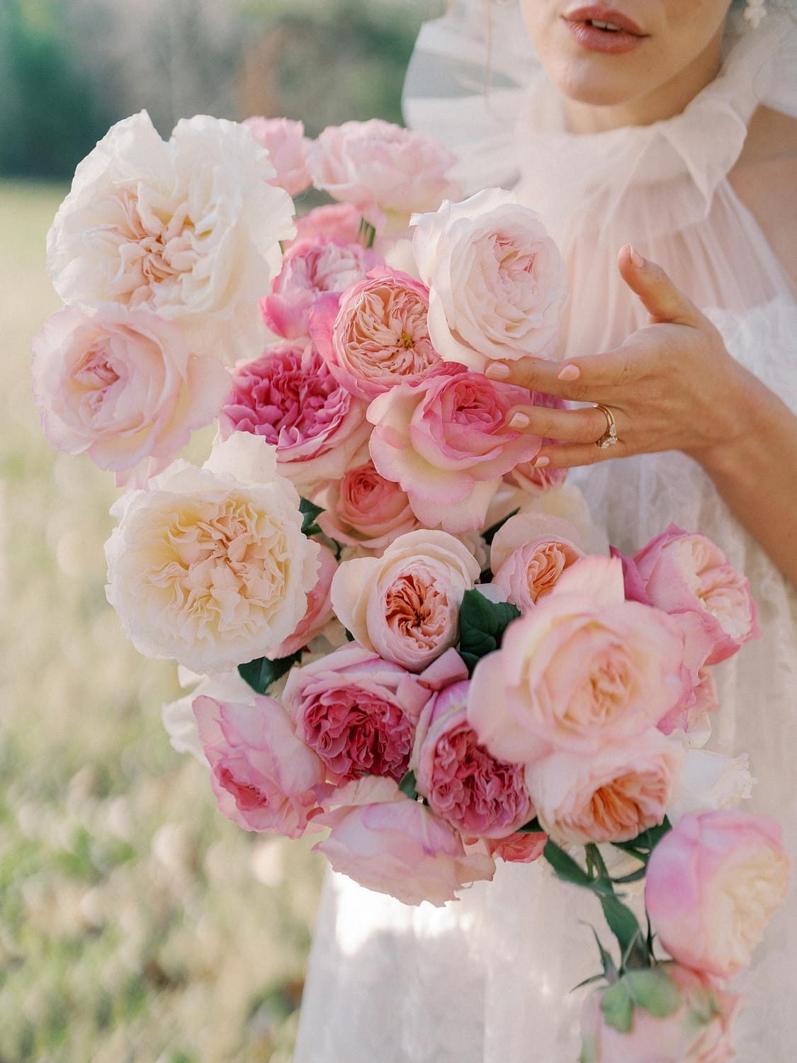 باقة الزفاف الوردية