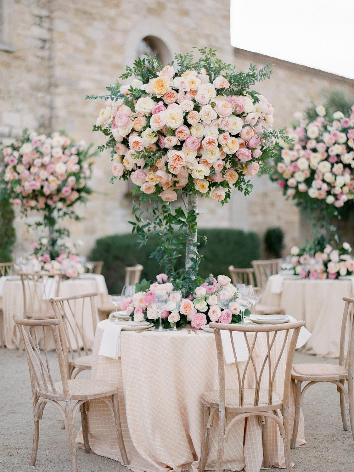 10 Table Centrepieces That Give You The Wow Factor - David Austin ...