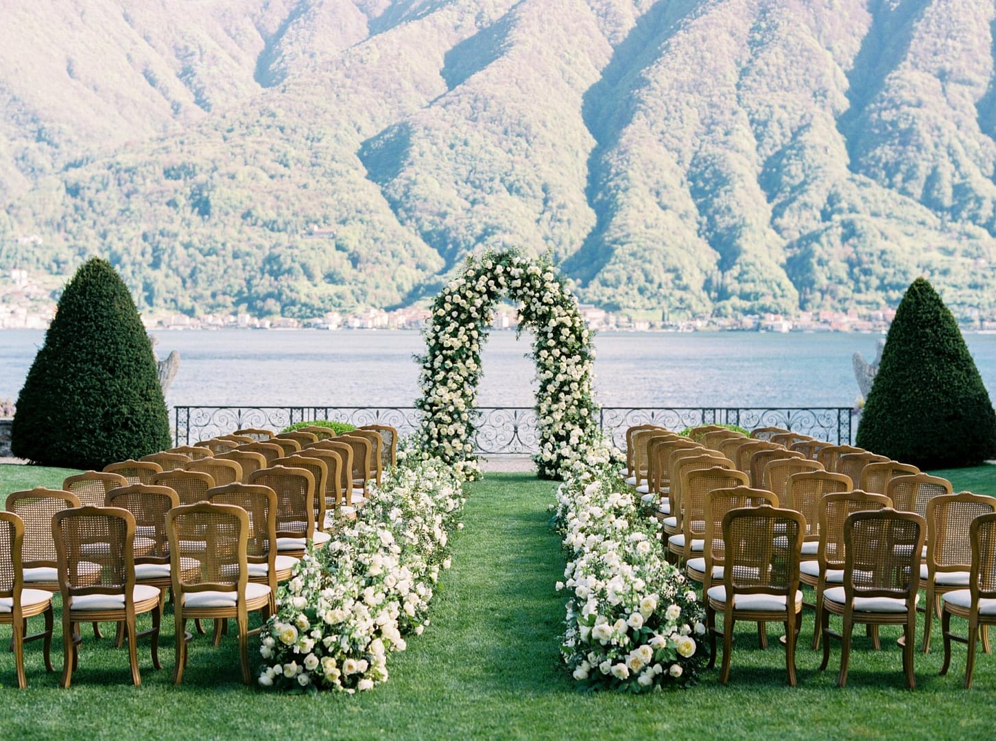 boda blanca en el lago Como