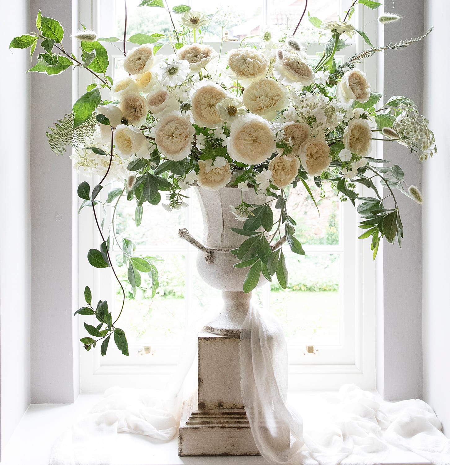 Patience cream roses wedding urn design