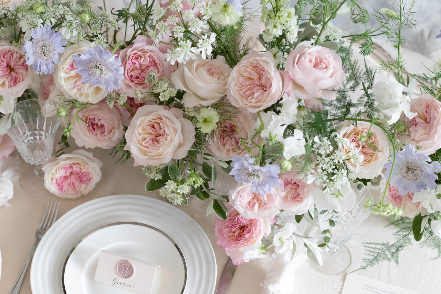 Keira Composizioni floreali per la tavola di nozze di rose