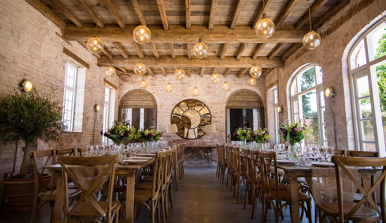 Lieu de mariage de luxe à Iscoyd Park avec David Austin Roses