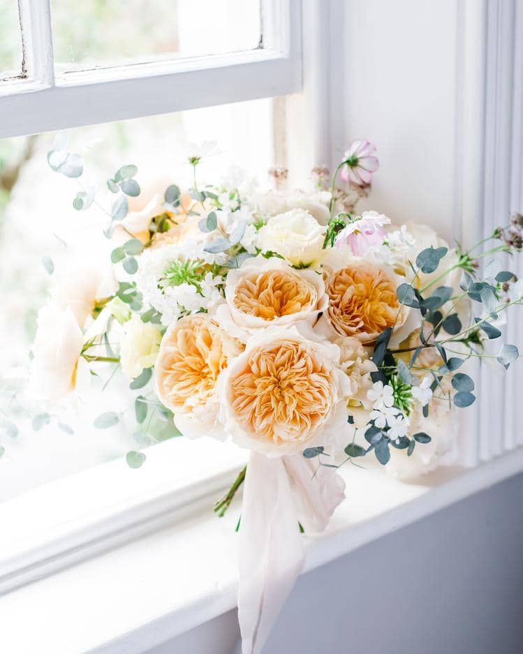 Gelb-Orange-Blumenstrauß Fensterrose David Austin Cut Roses
