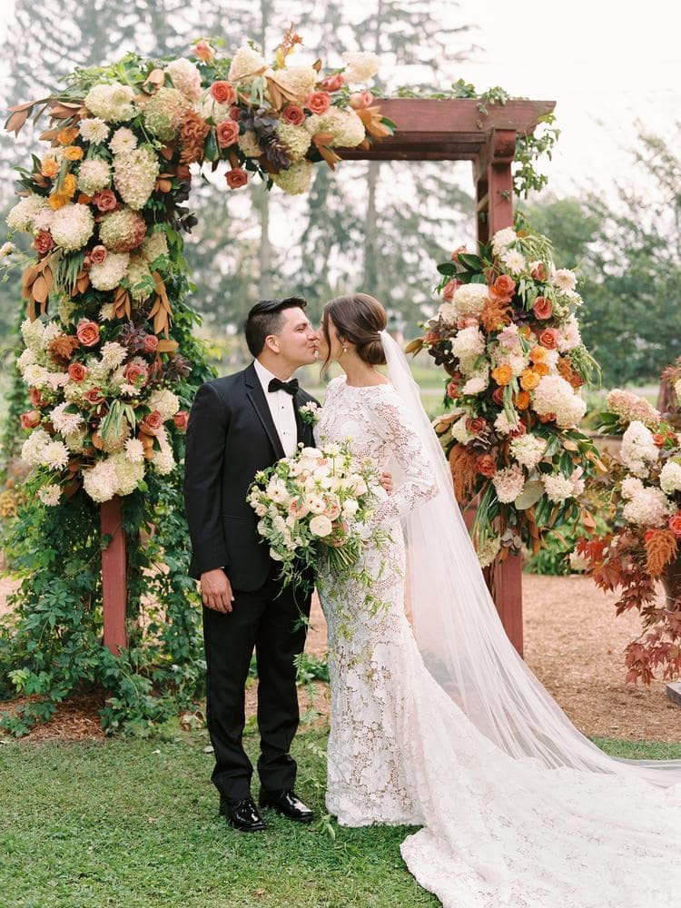 autumn bridal bouquet