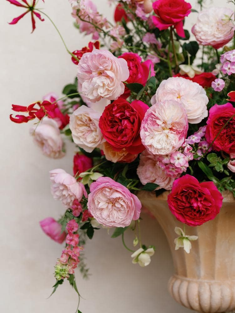 colourful-outdoor-wedding-florals