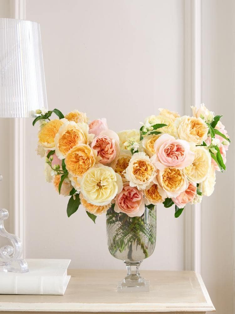 Rosensträuße zum ersten Hochzeitstag