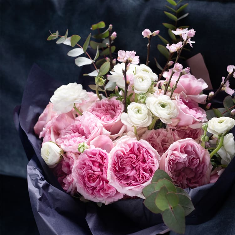 Miranda Bouquet regalo di rose rosa