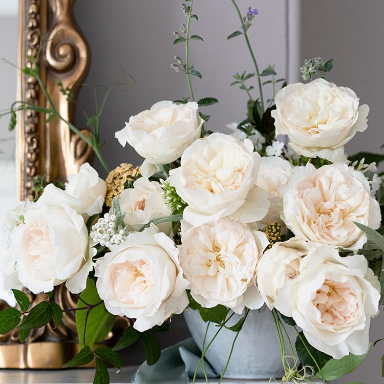 Purity blush roses urn design ideas