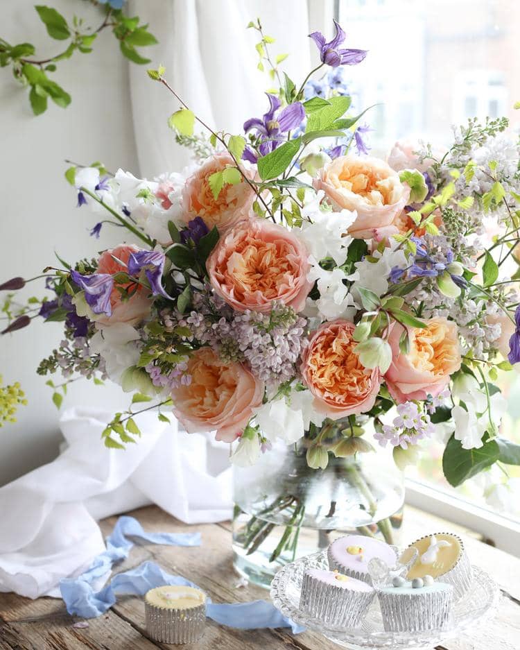 Edith Arrangement de vase de roses