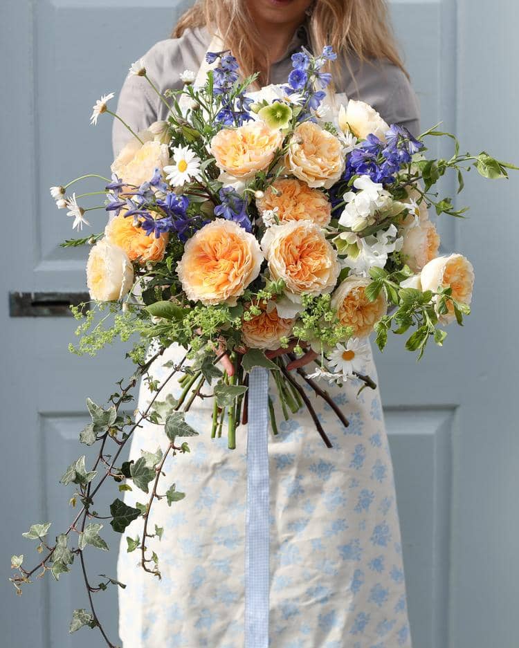 Beatrice Roses Hand Tied Bouquet for Spring