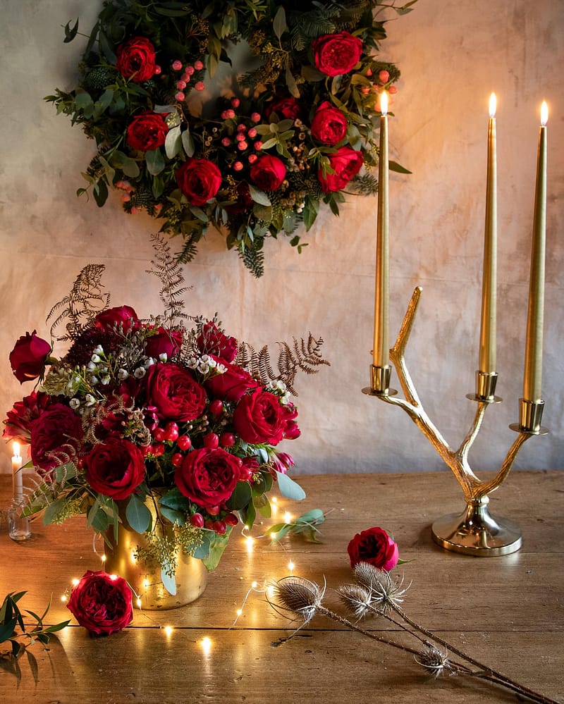 Tess Couronne de roses rouges et arrangement de vase Style de Noël