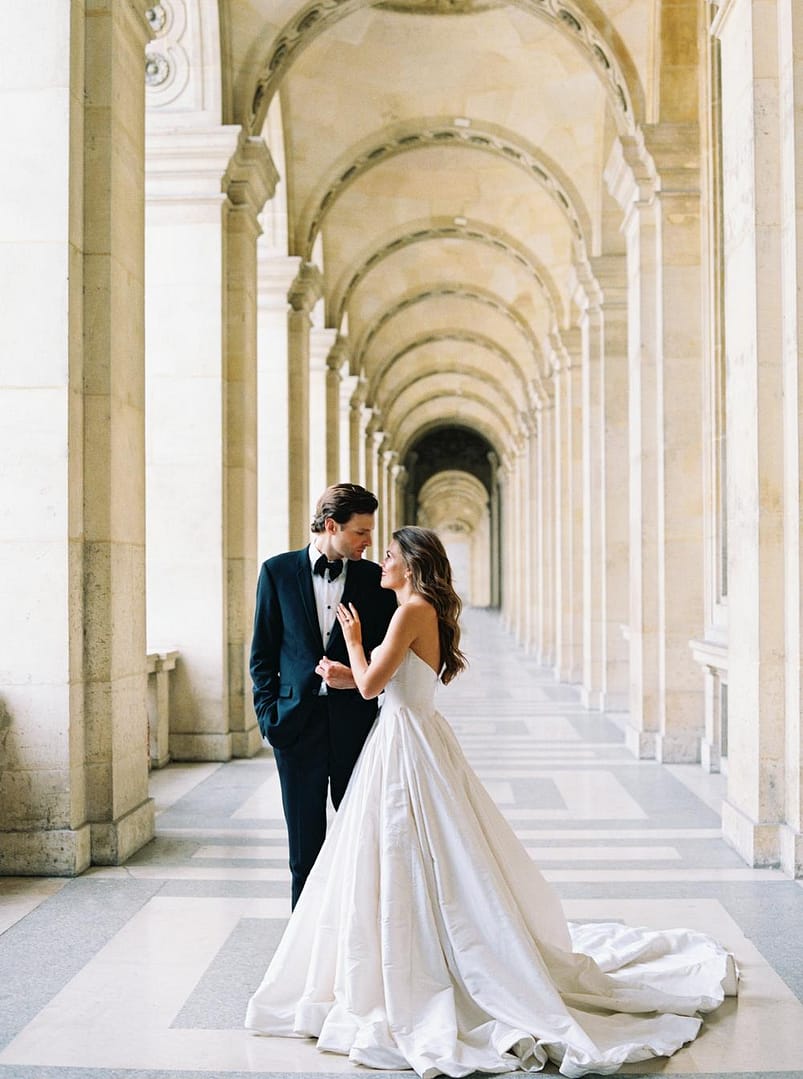 العروس والعريس في باريس