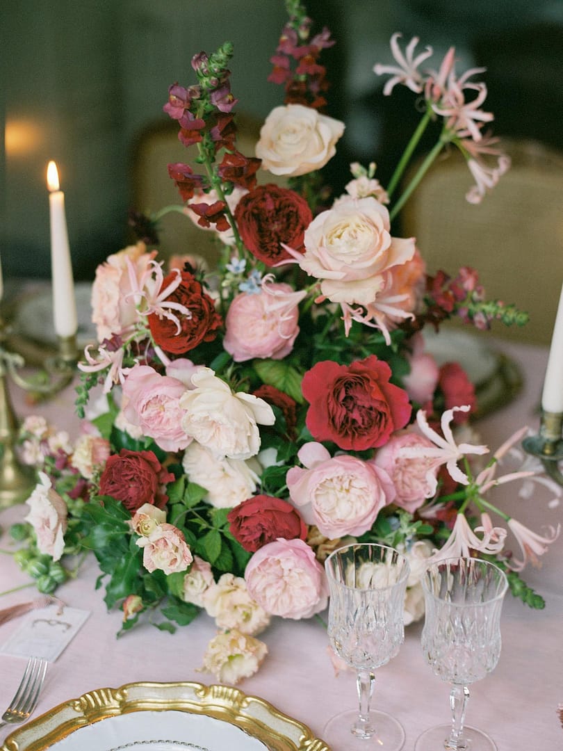 Red And Pink Wedding Table
