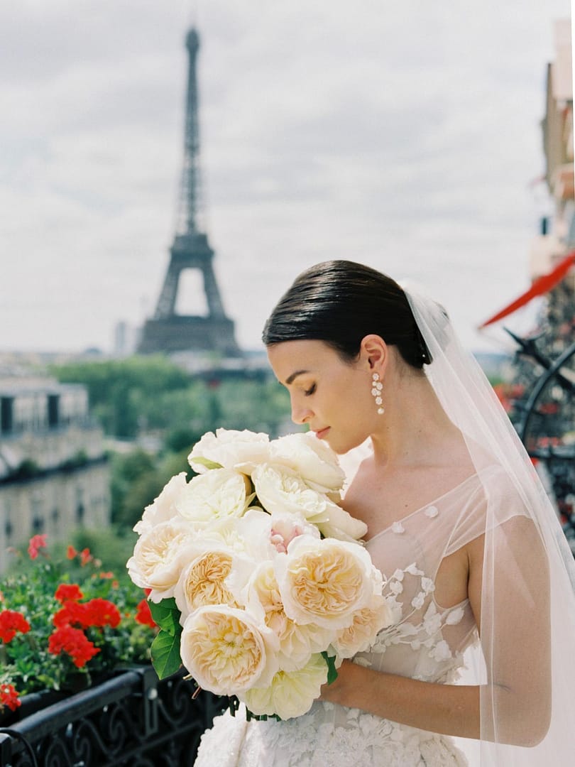 City wedding Paris