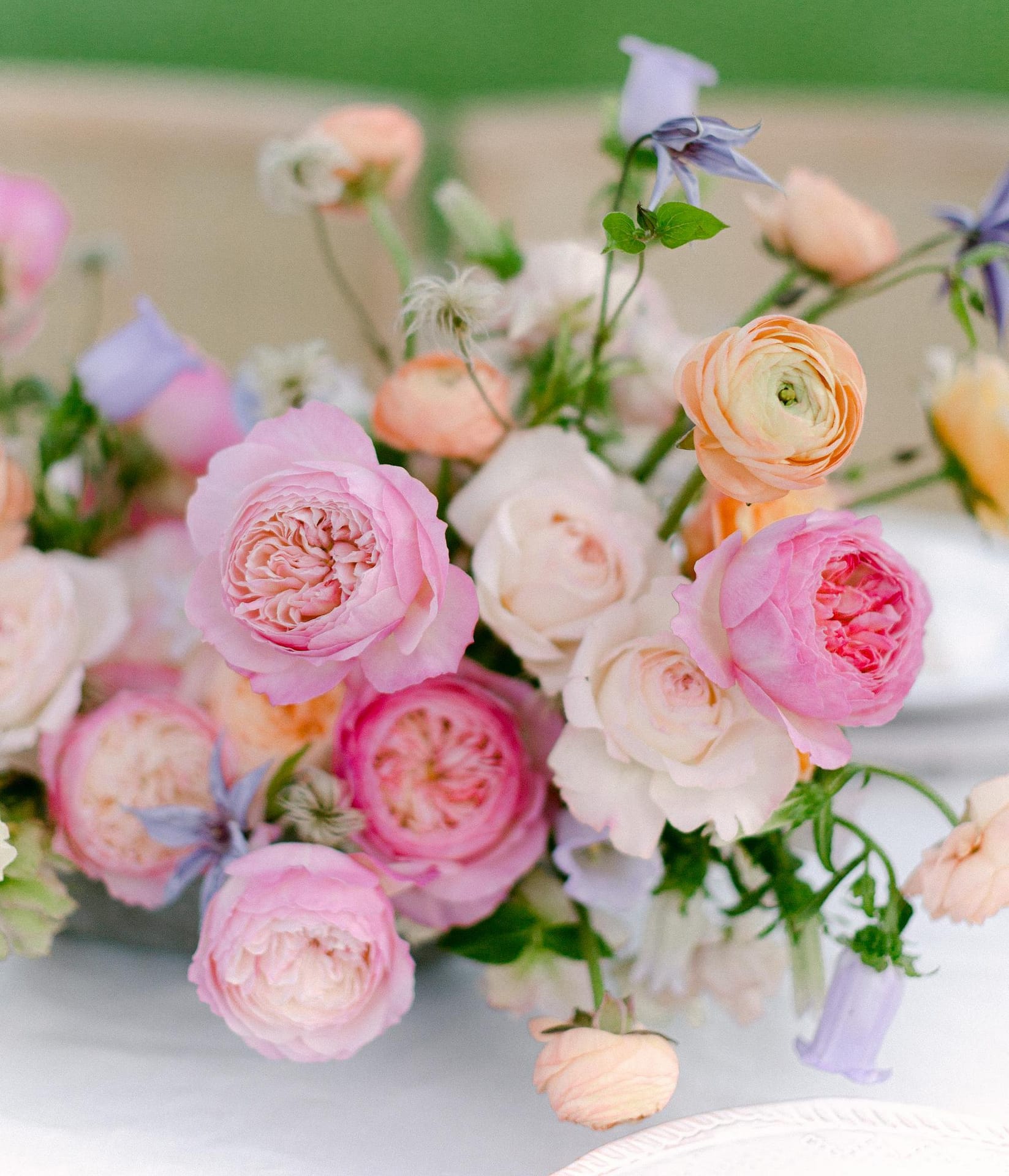Cómo elegir la paleta de colores de su boda - David Austin Wedding and  Event Roses, image size:1647x1920
